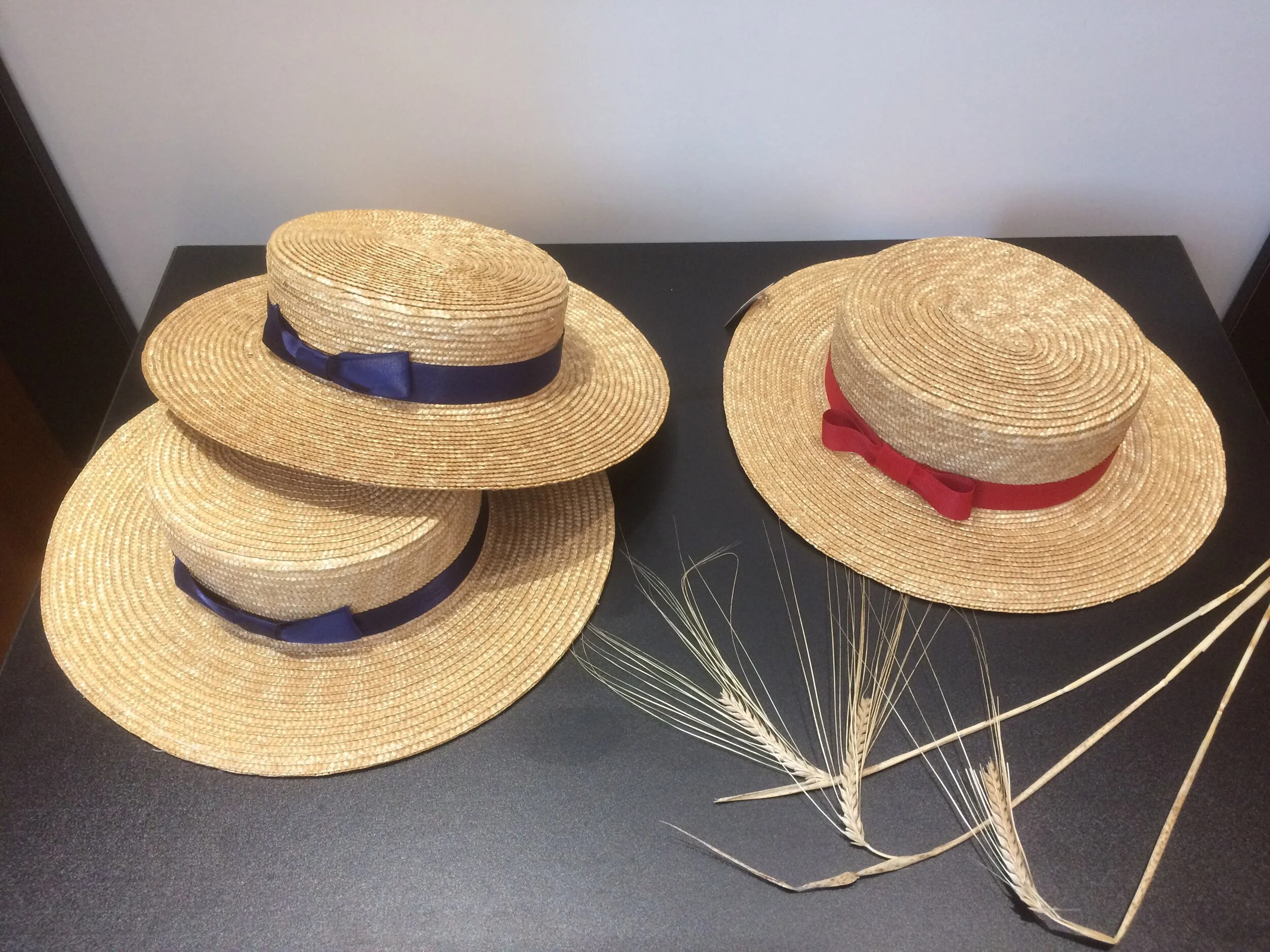  Tradicionalni Domžalski slamniki. 